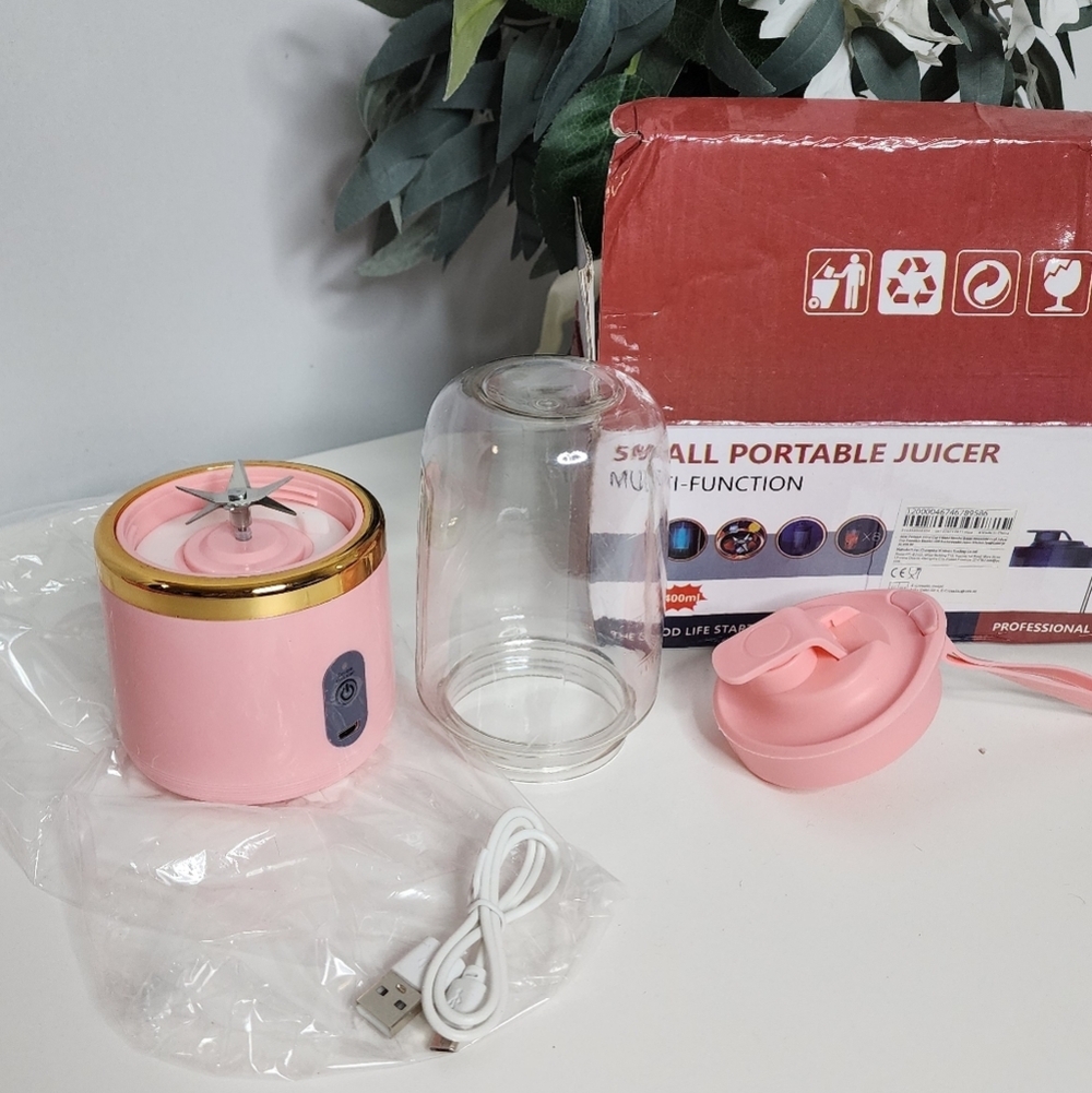 NEW‼️Portable Juicer Pink - Picture 5 of 8